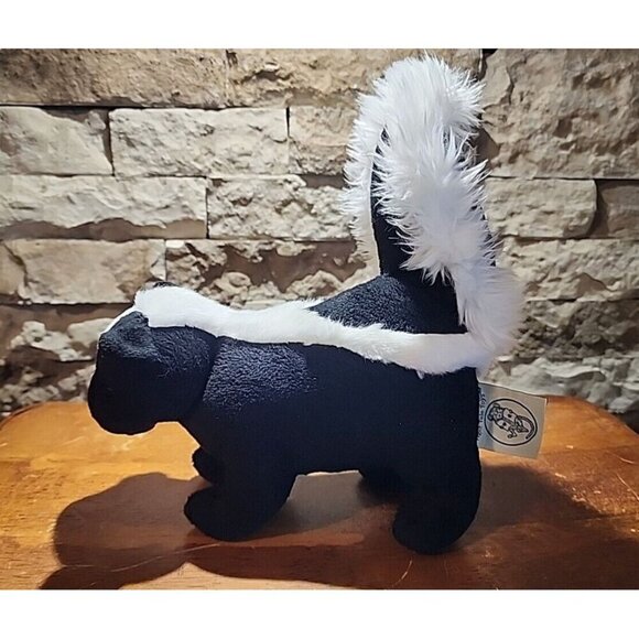 Tiger Tale Toys Plush Stuffed Skunk Cute And Cuddly - Picture 2 of 13